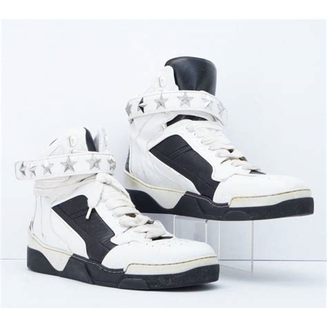 Givenchy Tyson Star Sneakers 